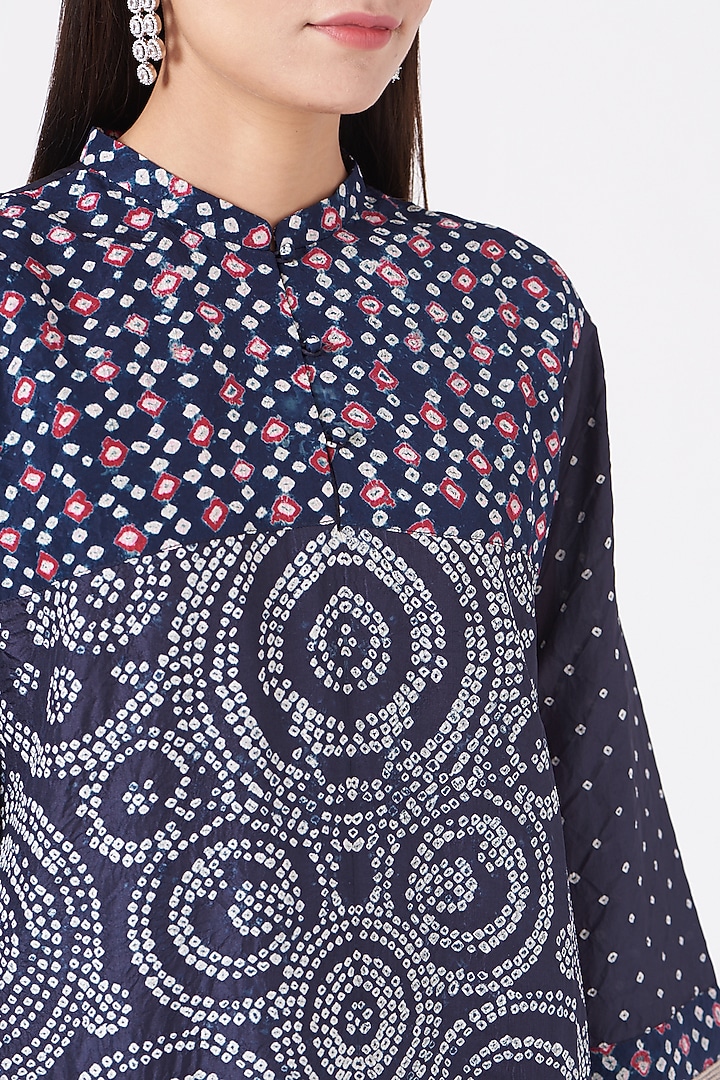 Midnight Blue Bandhani Printed Kurta Set by Sunita Shanker at Pernia's Pop Up Shop