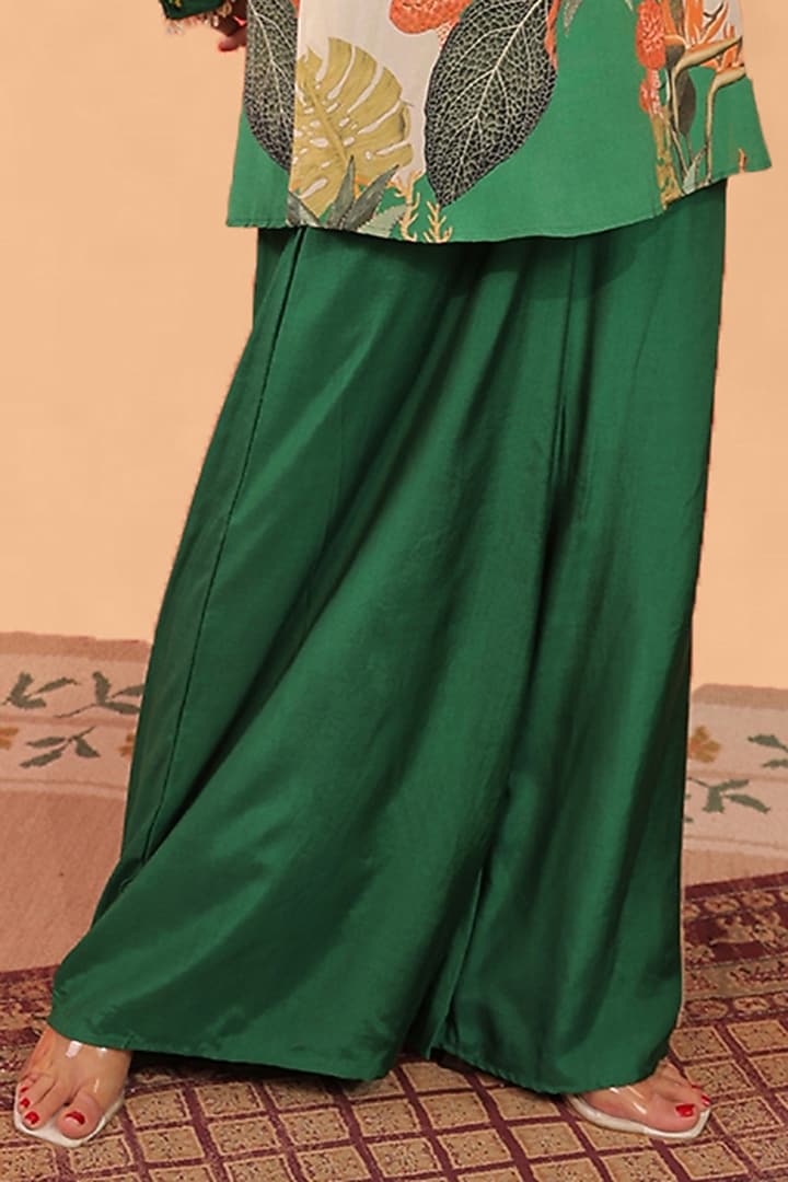 Forest Green & Off-White Muslin Cotton Co-Ord Printed Set by Surkh Syahi at Pernia's Pop Up Shop