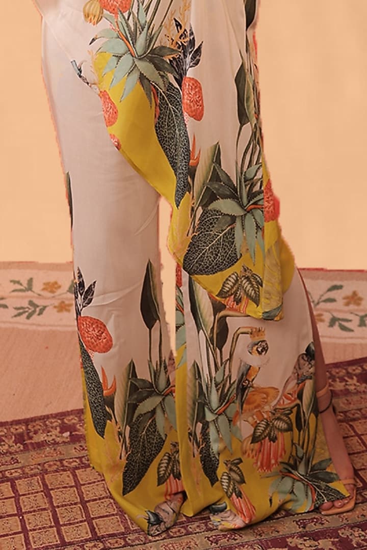 Sunglow & Off-White Cotton Muslin Printed Co-Ord Set by Surkh Syahi at Pernia's Pop Up Shop