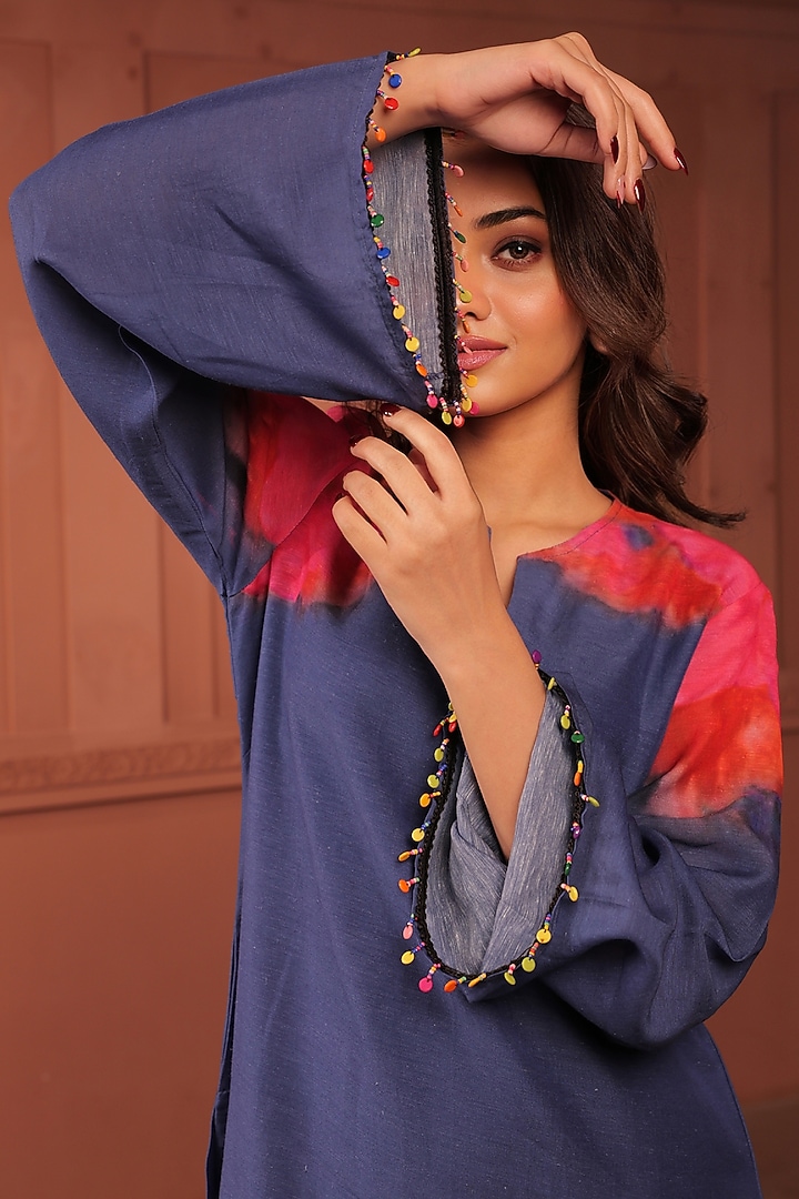 Blue Linen Floral Printed A-Line Kurta Set by Surkh Syahi at Pernia's Pop Up Shop
