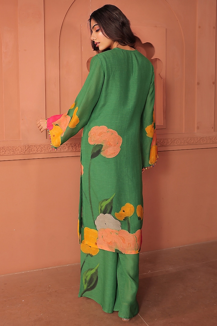 Green Linen Floral Printed Kurta Set by Surkh Syahi at Pernia's Pop Up Shop