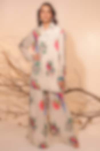 Off-White Crepe Botanical Printed Co-Ord Set by Surkh Syahi at Pernia's Pop Up Shop