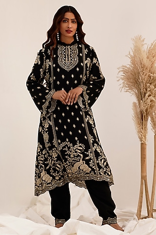 Black Crepe Gara Printed A-Line Kurta Set by Surkh Syahi