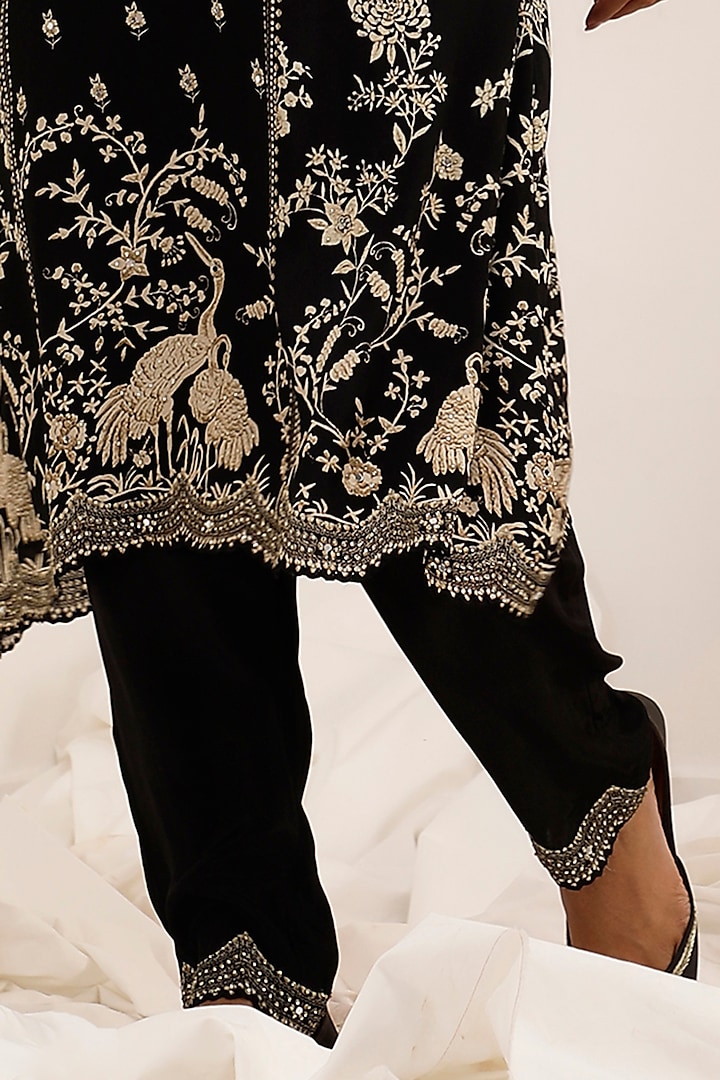 Black Crepe Gara Printed A-Line Kurta Set by Surkh Syahi at Pernia's Pop Up Shop