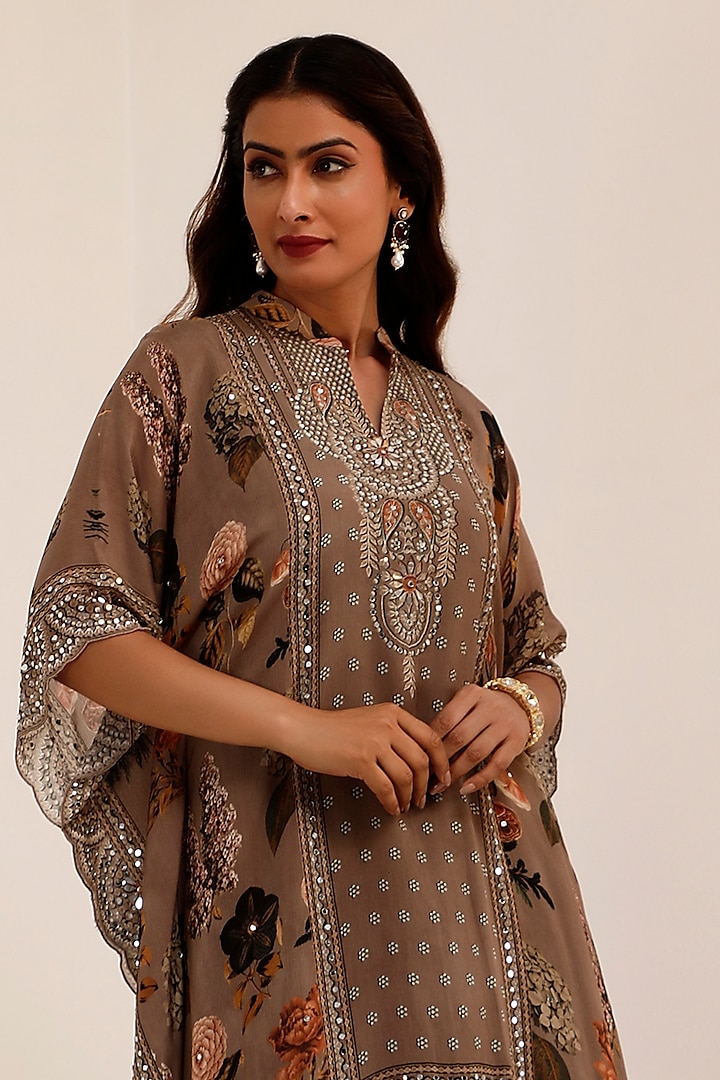Judge Grey Crepe Floral Printed A-Line Kaftan Set by Surkh Syahi at Pernia's Pop Up Shop