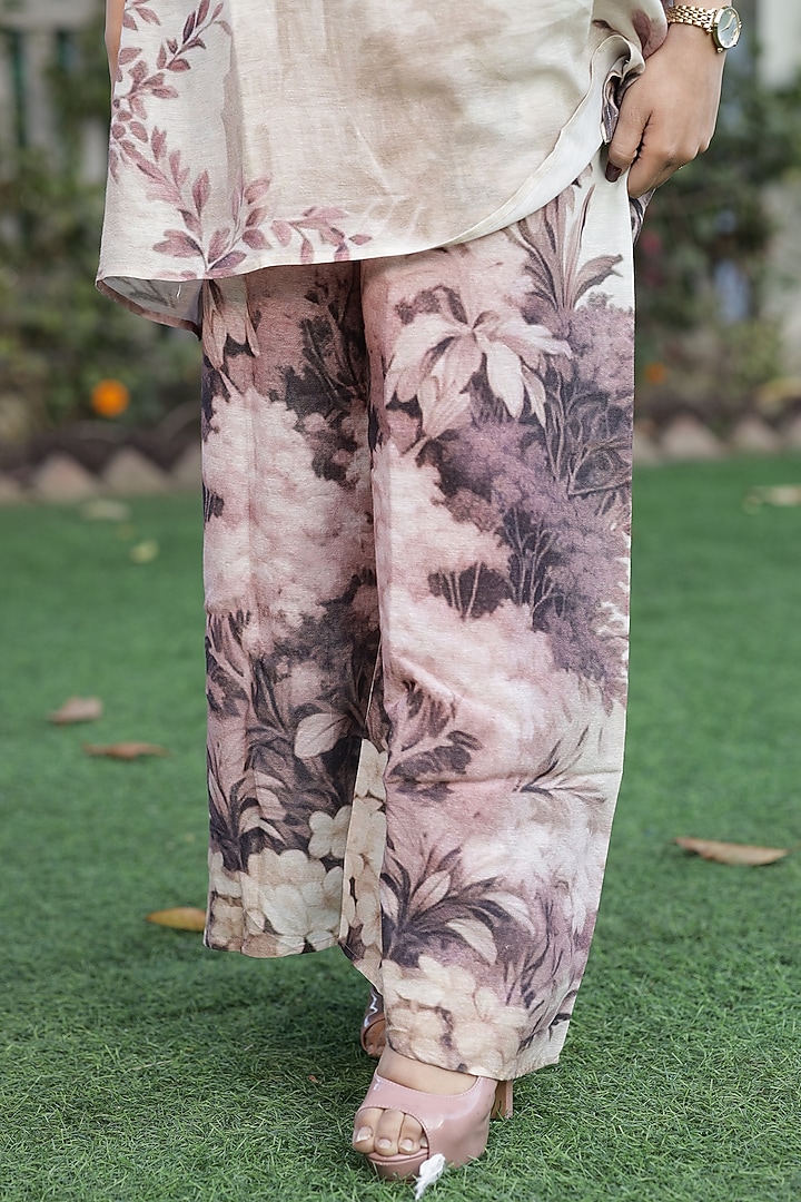 Monochromatic Premium Linen Printed Kaftan Set by Surkh Syahi at Pernia's Pop Up Shop