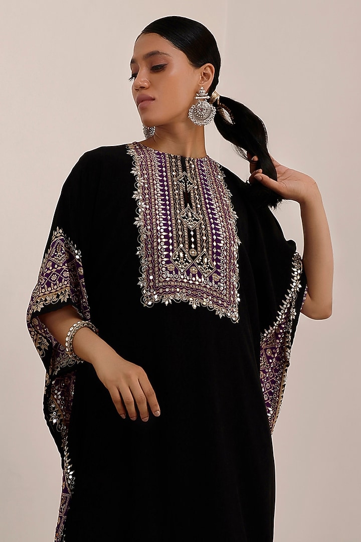 Black & Purple Crepe Color Blocked Kaftan Set by Surkh Syahi at Pernia's Pop Up Shop