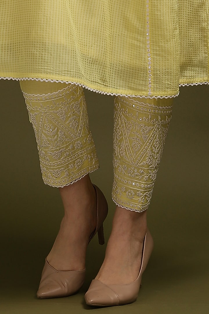 Pastel Yellow Silk Chanderi Embroidered Kurta Set by Suti Dhaaga at Pernia's Pop Up Shop