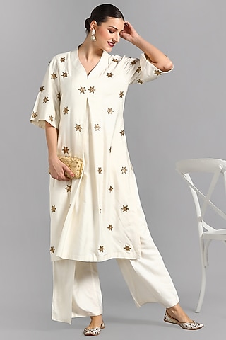 Off-White Cotton Silk Kurta Set by Suti Dhaaga