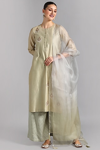 Champagne Hand Embroidered Kurta Set by Suti Dhaaga