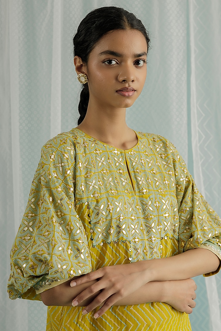 Canary Georgette Printed & Embroidered Kurta Set by Surbhi Gupta at Pernia's Pop Up Shop