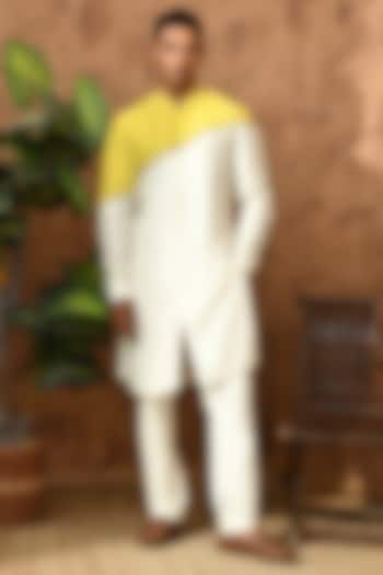 Green Linen Satin French Knot Embroidered Kurta Set by Sulakshna Jasra at Pernia's Pop Up Shop