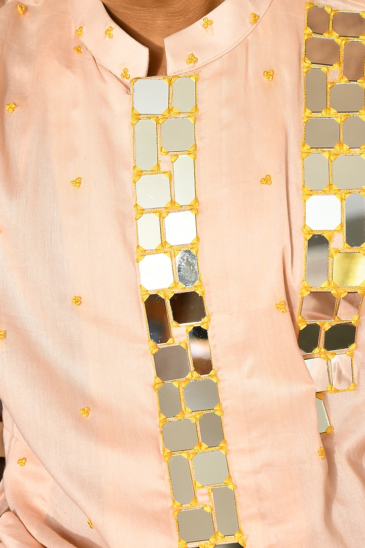 Peach Chanderi Mirror Work Kurta Set by Sulakshna Jasra at Pernia's Pop Up Shop