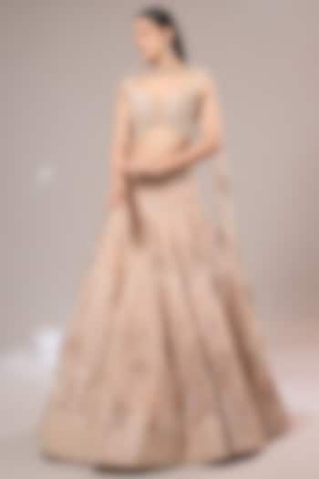 Pink Net 3D Embellished Bridal Lehenga Set by Sulakshana Monga Couture at Pernia's Pop Up Shop