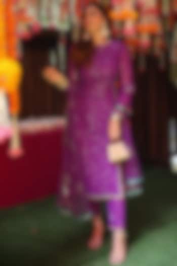 Purple Hand Embroidered Kurta Set by Vvani By Vani Vats
