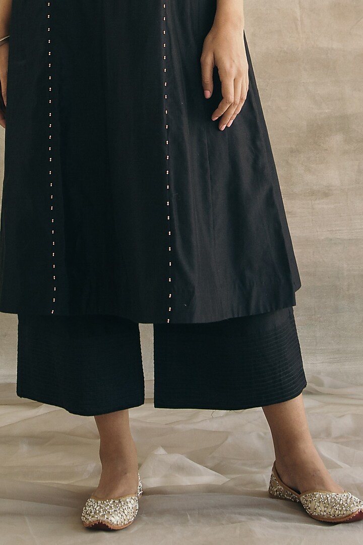 Black Silk Chanderi Embroidered Kurta Set by Sureena Chowdhri at Pernia's Pop Up Shop