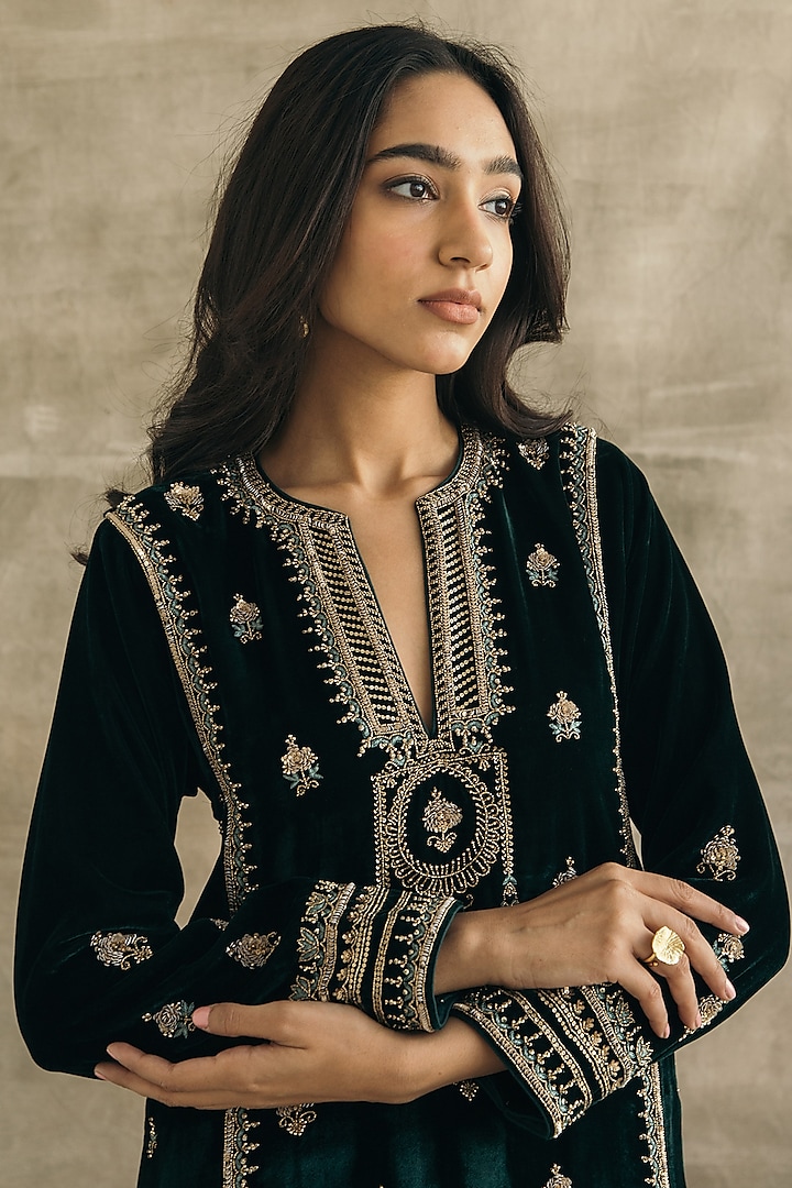 Bottle Green Silk Velvet Embroidered Kurta Set by Sureena Chowdhri at Pernia's Pop Up Shop