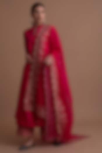 Crimson-Magenta Silk Chanderi Kurta Set by Sureena Chowdhri at Pernia's Pop Up Shop