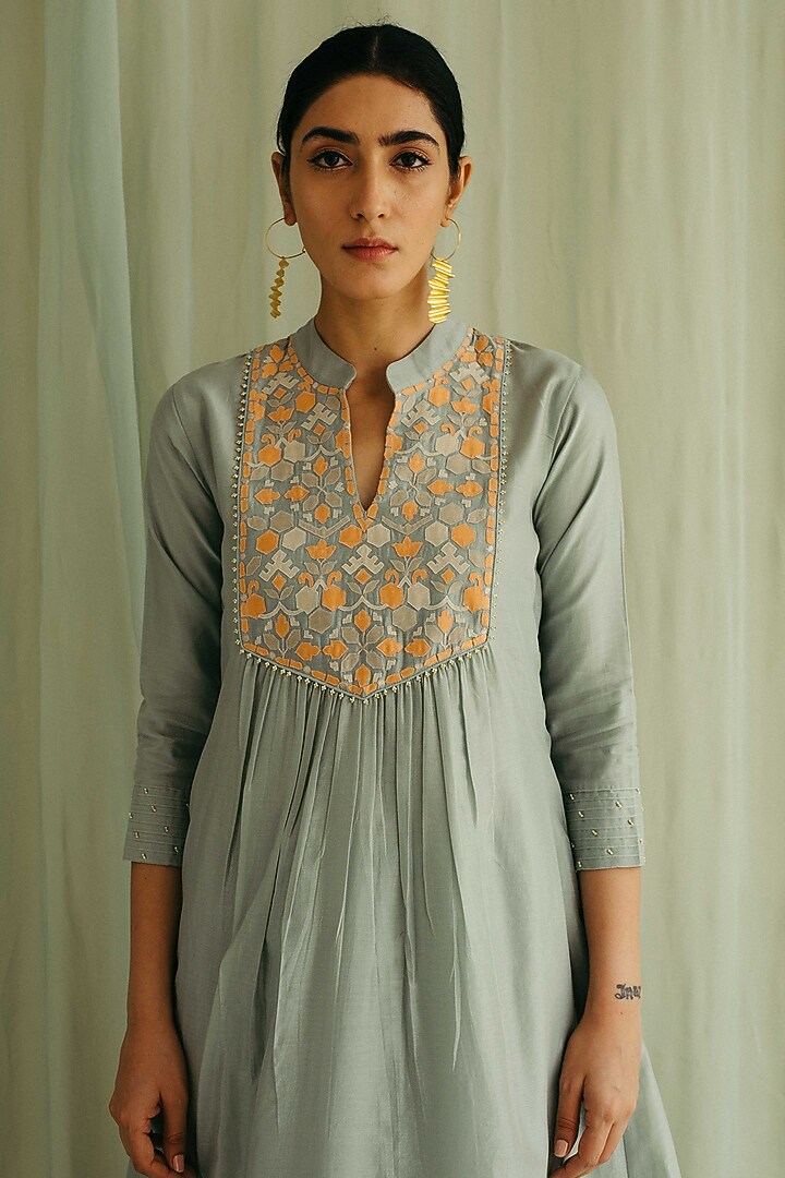 Sea Green Silk Chanderi Embroidered Kurta Set by Sureena Chowdhri at Pernia's Pop Up Shop