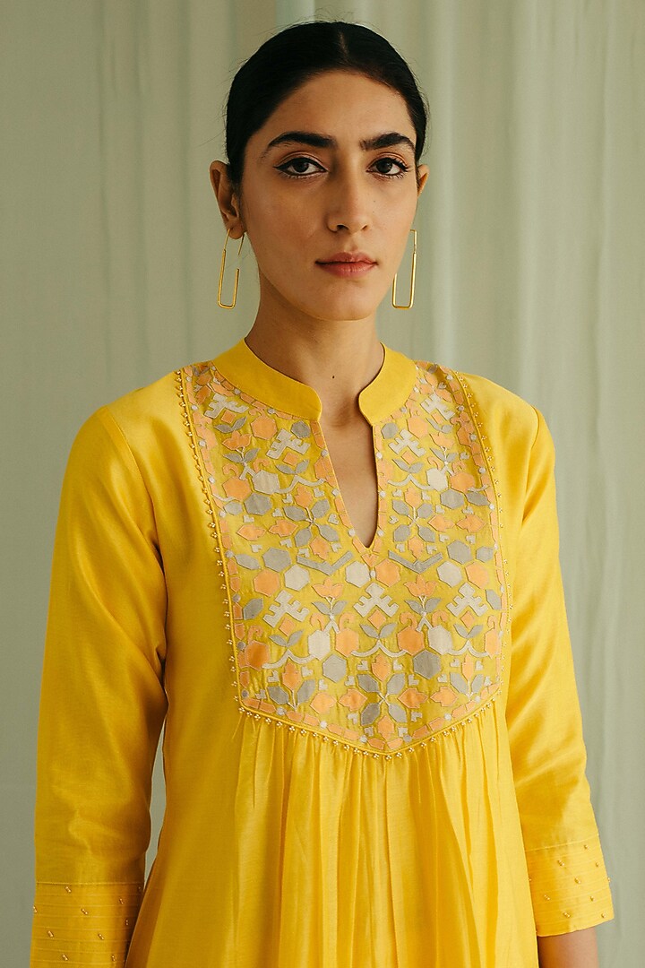 Yellow Silk Chanderi Embroidered Kurta Set by Sureena Chowdhri at Pernia's Pop Up Shop