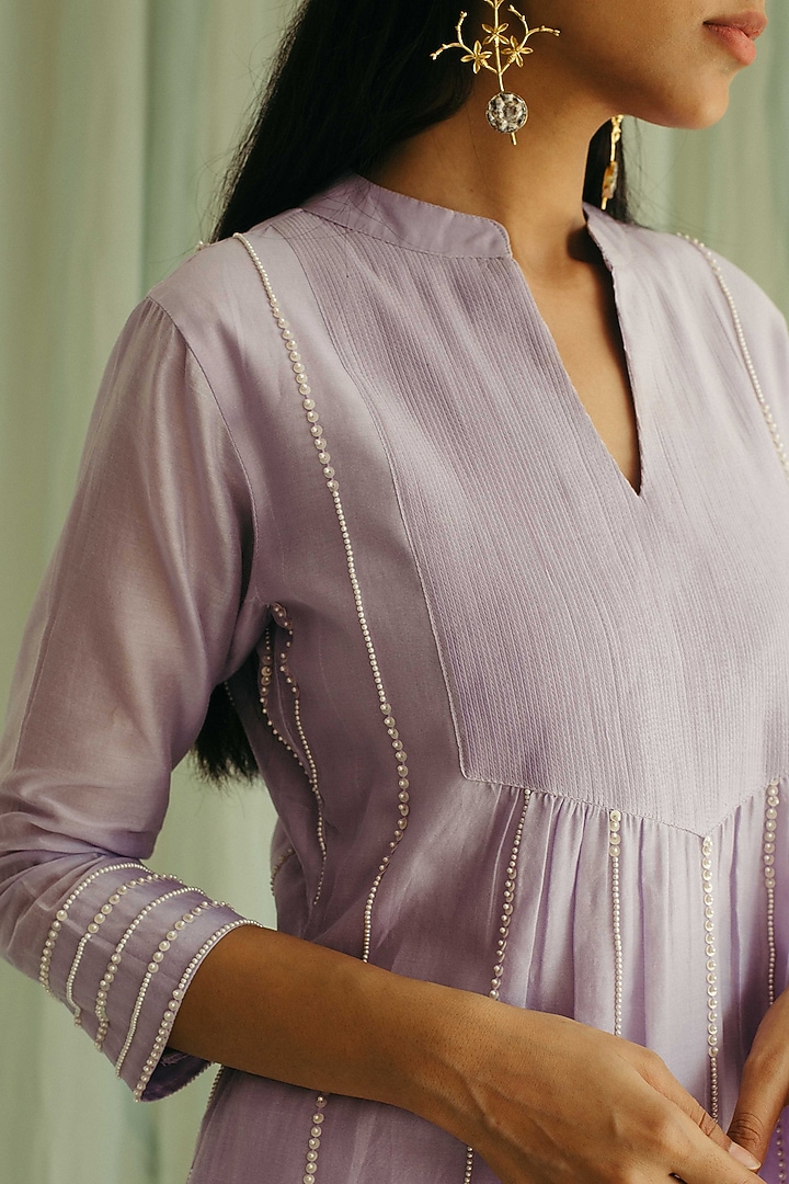 Lilac Silk Chanderi Pearl Embroidered Kurta Set by Sureena Chowdhri at Pernia's Pop Up Shop