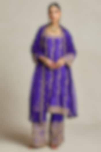 Purple Silk Hand Embroidered Kurta Set by Sureena Chowdhri at Pernia's Pop Up Shop