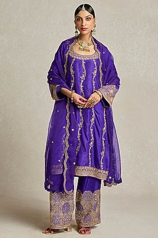 Purple Silk Hand Embroidered Kurta Set by Sureena Chowdhri