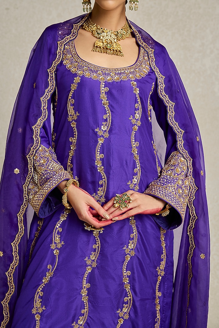 Purple Silk Hand Embroidered Kurta Set by Sureena Chowdhri at Pernia's Pop Up Shop