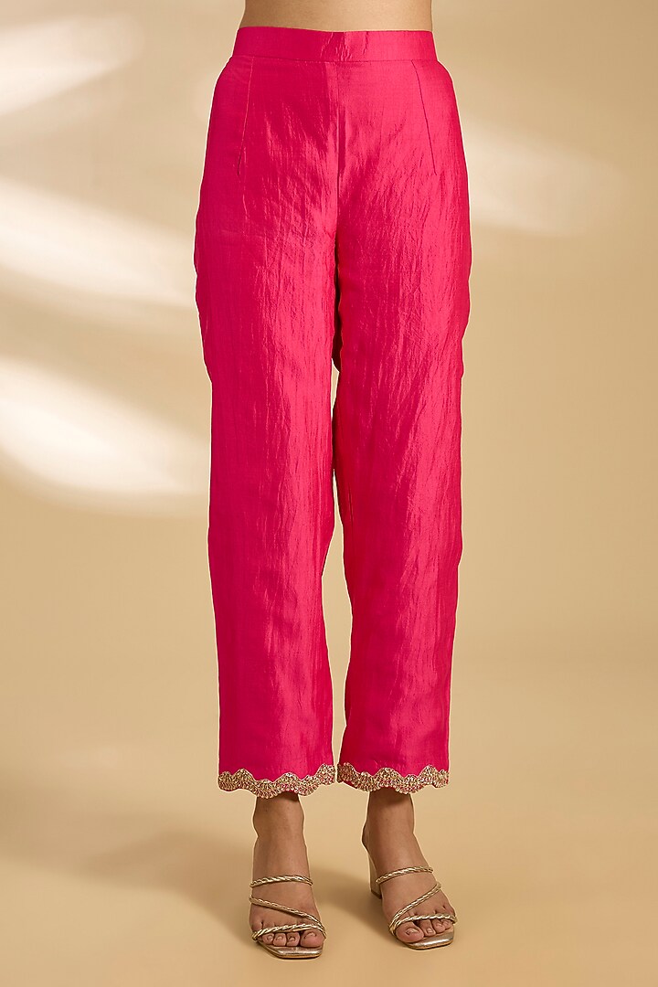 Strawberry Red Spun Silk Kurta Set by SURBHI SHAH at Pernia's Pop Up Shop