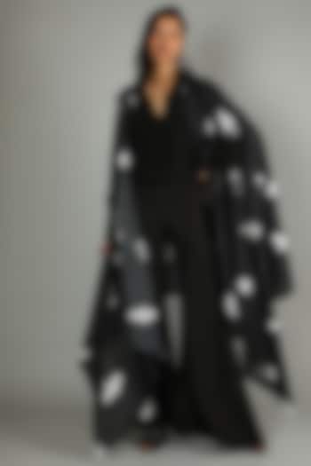Black Bee Printed Cape by SVA BY SONAM & PARAS MODI at Pernia's Pop Up Shop