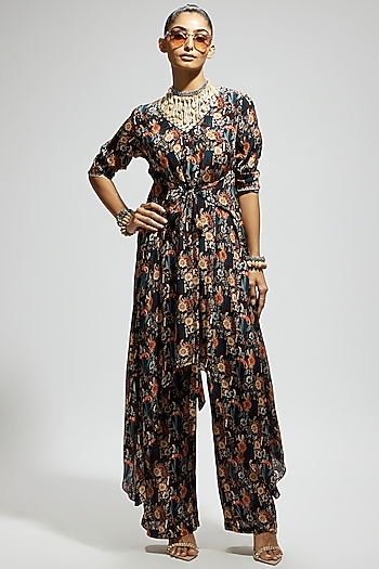 Black Crepe Jaal Printed Tunic Set by SVA BY SONAM & PARAS MODI at Pernia's Pop Up Shop