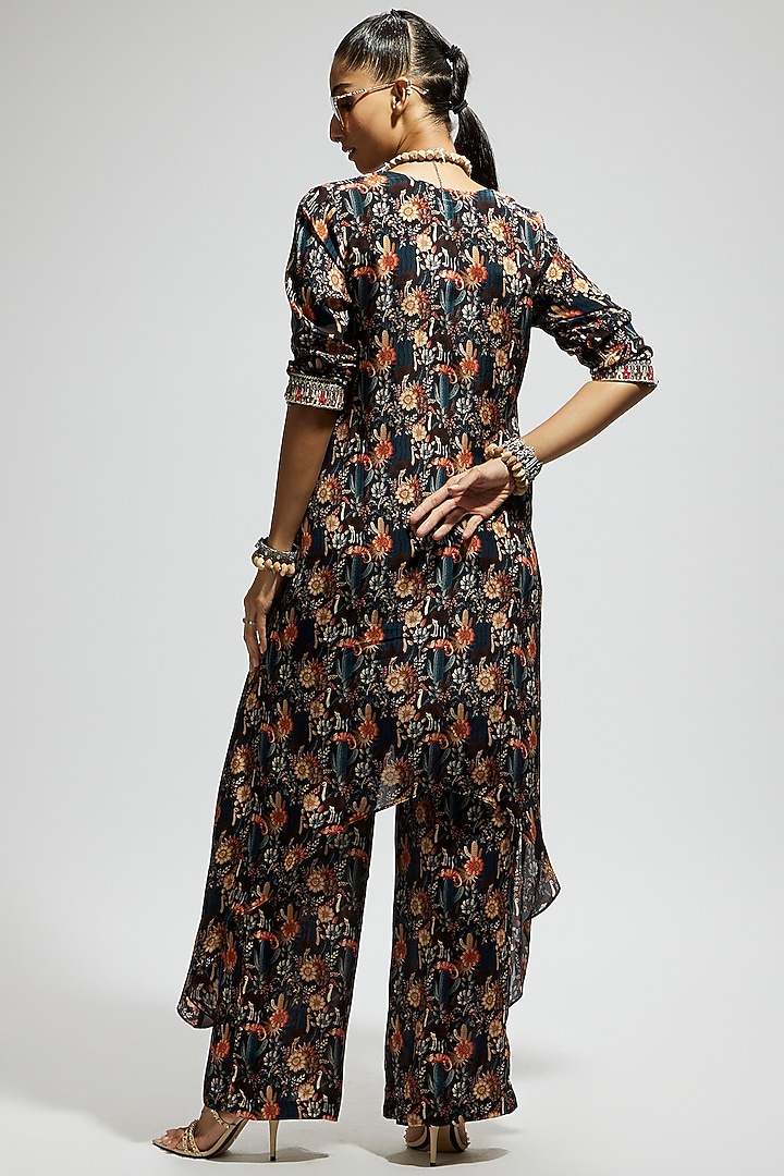 Black Crepe Jaal Printed Tunic Set by SVA BY SONAM & PARAS MODI at Pernia's Pop Up Shop