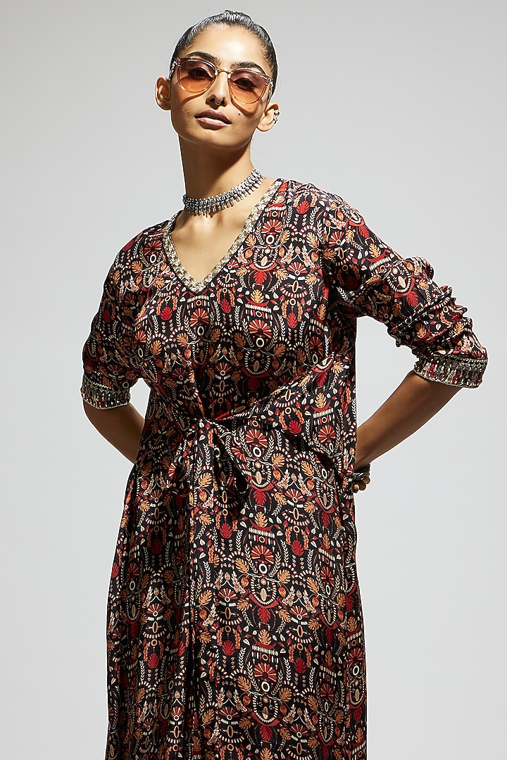 Grey Crepe Jaal Printed Tunic Set by SVA BY SONAM & PARAS MODI at Pernia's Pop Up Shop
