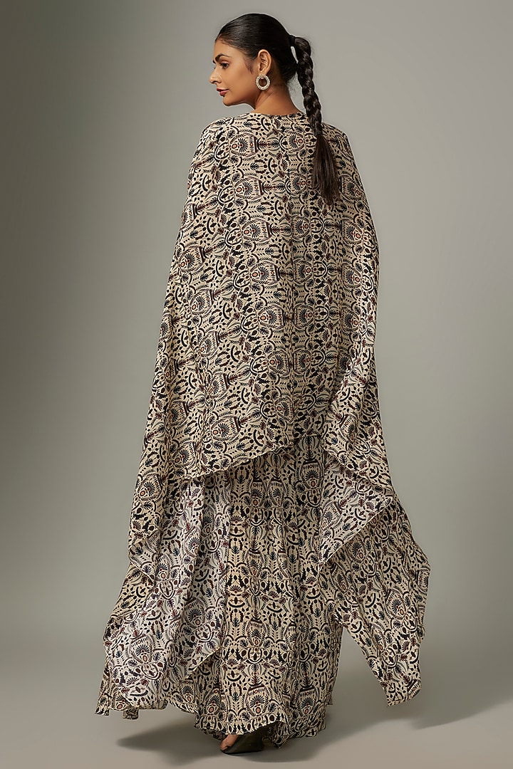 White Crepe Leaf Jaal Printed Cape Set by SVA BY SONAM & PARAS MODI at Pernia's Pop Up Shop
