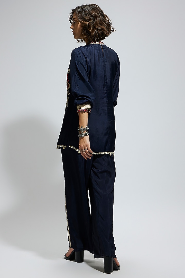 Blue Crepe Thread Embellished Tunic Set by SVA BY SONAM & PARAS MODI at Pernia's Pop Up Shop