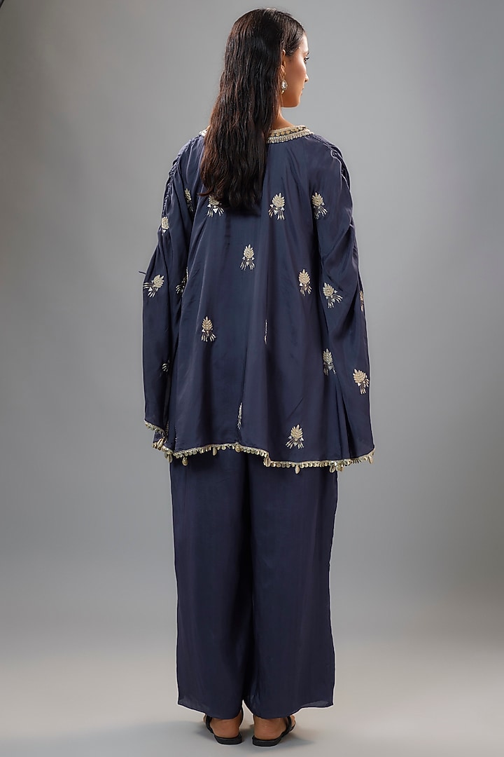 Blue Silk Embellished Tunic Set by SVA BY SONAM & PARAS MODI at Pernia's Pop Up Shop