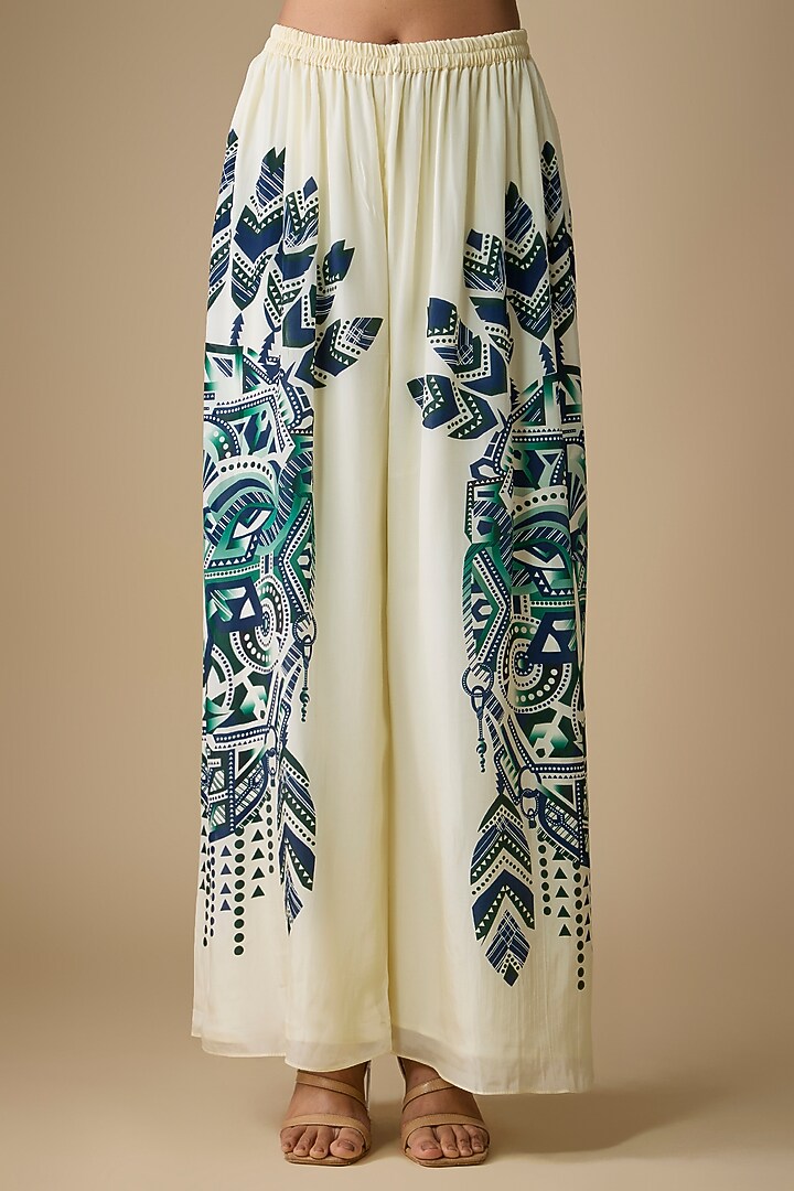 Ivory Crepe Co-Ord Set by SVA BY SONAM & PARAS MODI at Pernia's Pop Up Shop