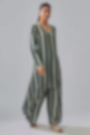 Blue Crepe Striped Printed Tunic Set by Sva By Sonam & Paras Modi at Pernia's Pop Up Shop