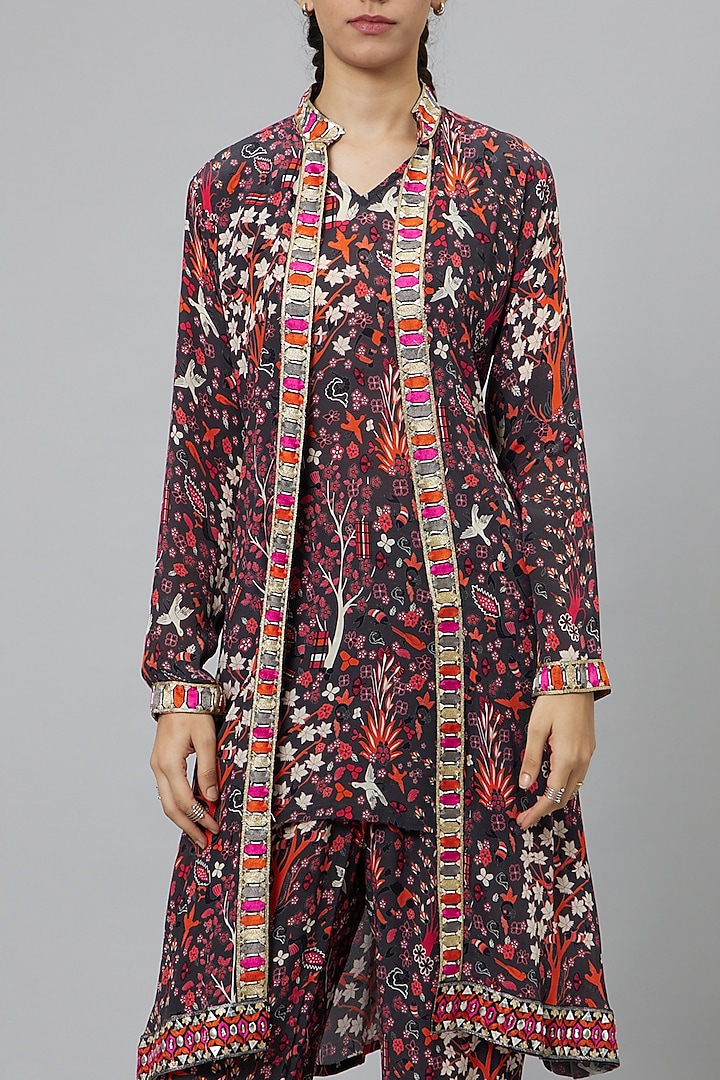 Grey Crepe Printed Jacket Set by SVA BY SONAM & PARAS MODI at Pernia's Pop Up Shop