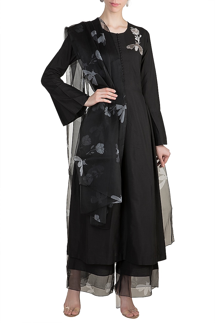 Black Embroidered Printed Kurta Set by Arya by SVA at Pernia's Pop Up Shop