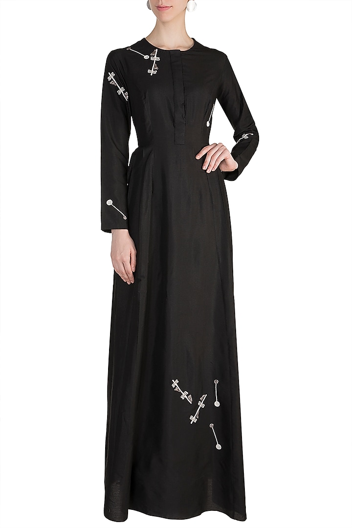 Midnight Blue Embroidered Kurta by Arya by SVA at Pernia's Pop Up Shop