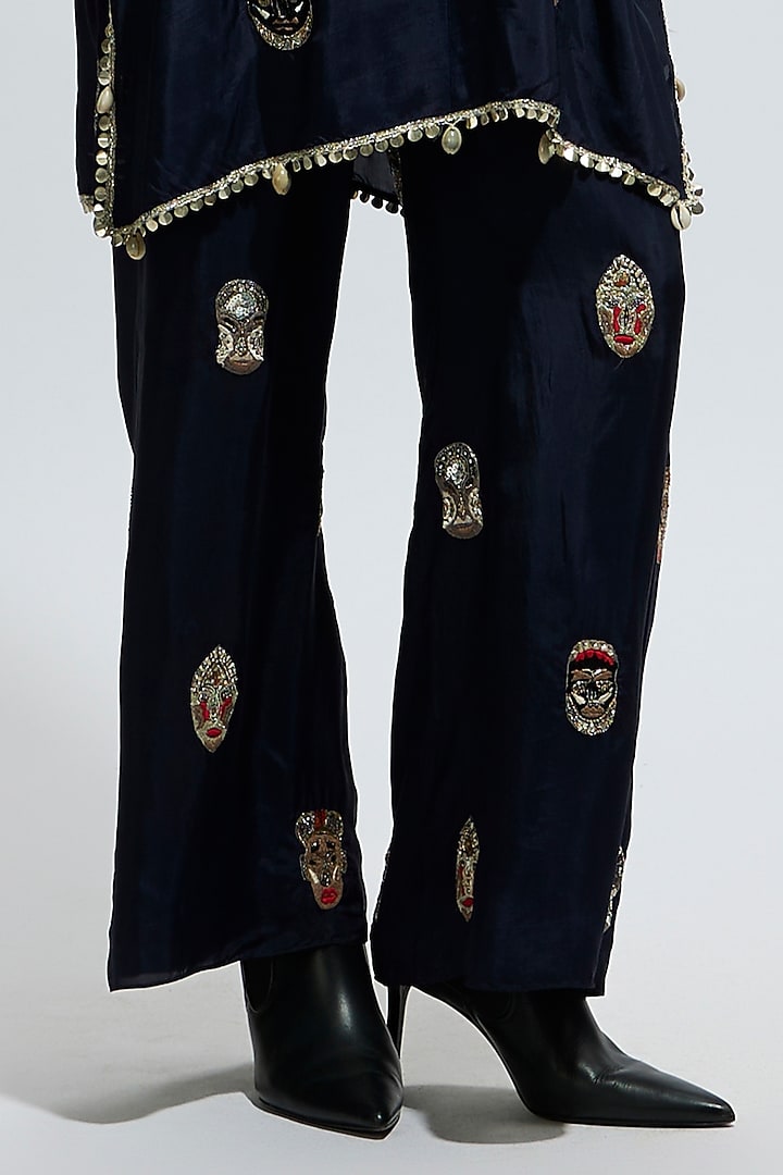Blue Silk Embroidered Kurta Set by SVA BY SONAM & PARAS MODI at Pernia's Pop Up Shop