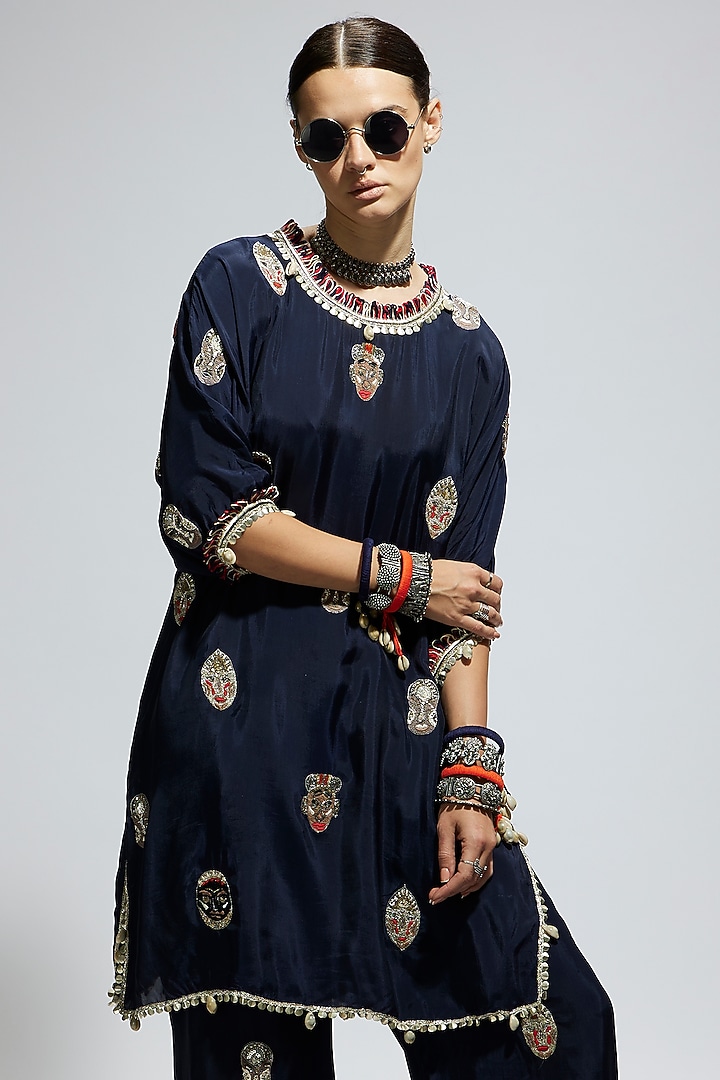 Blue Silk Embroidered Kurta Set by SVA BY SONAM & PARAS MODI at Pernia's Pop Up Shop