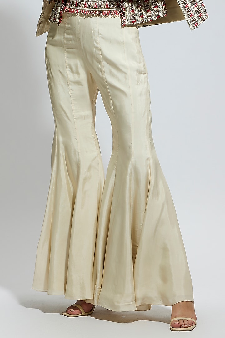 Ivory Crepe Embellished Cape Jacket Set by SVA BY SONAM & PARAS MODI at Pernia's Pop Up Shop