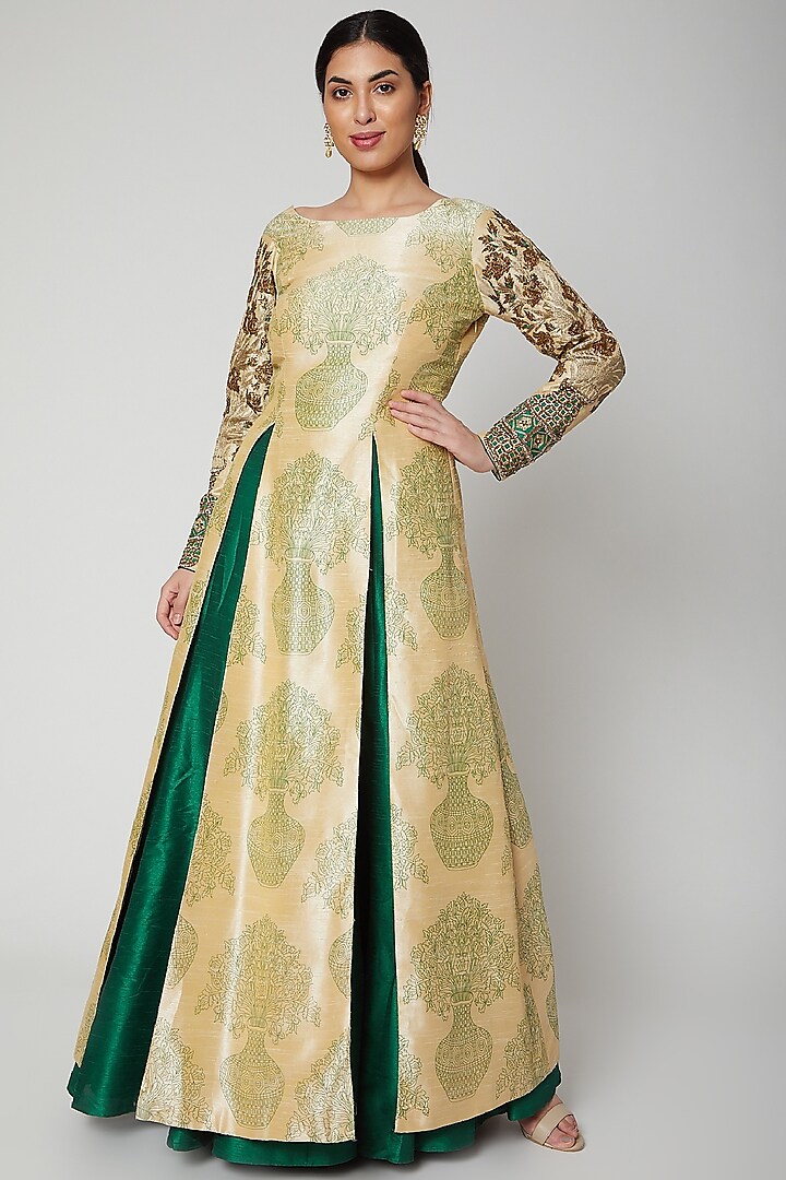 Beige Embellished Kurta With Skirt by SVA BY SONAM & PARAS MODI