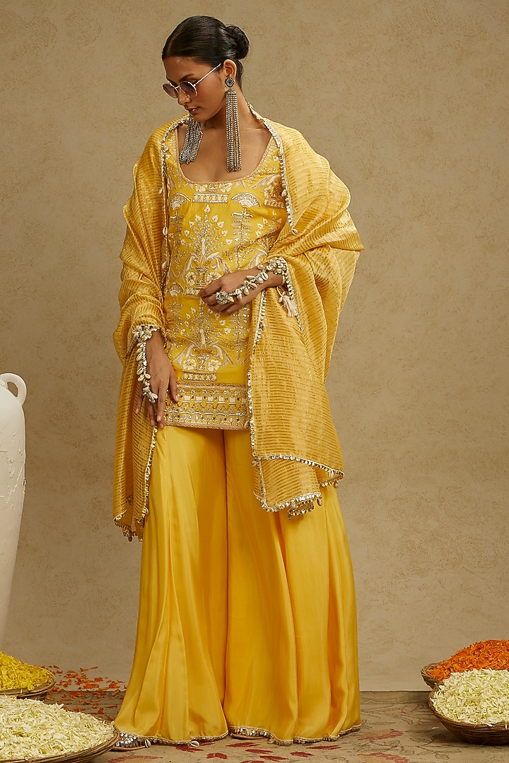Yellow Silk Boota Embellished Kurta Set by SVA BY SONAM & PARAS MODI at Pernia's Pop Up Shop