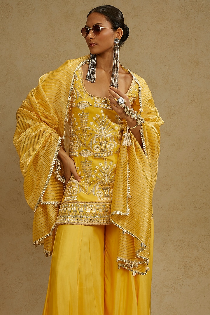 Yellow Silk Boota Embellished Kurta Set by SVA BY SONAM & PARAS MODI at Pernia's Pop Up Shop