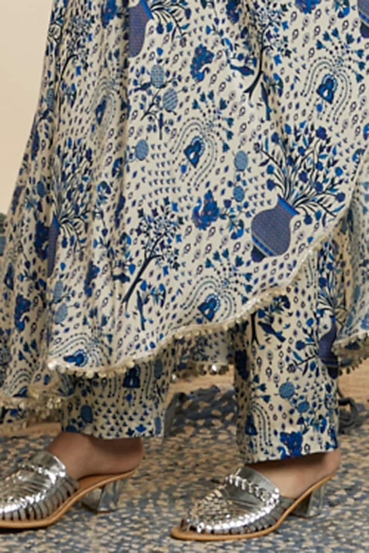 Blue Crepe Jaal Printed Wedding Saree Set by SVA BY SONAM & PARAS MODI at Pernia's Pop Up Shop
