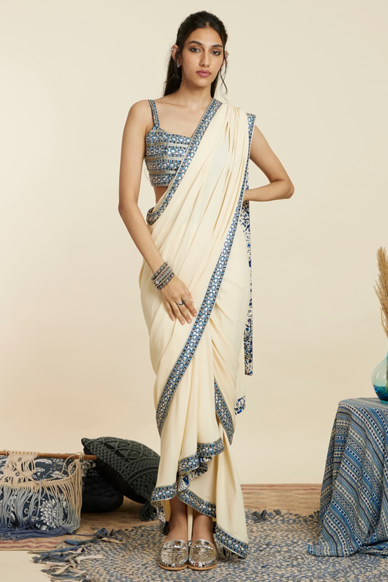 Buy White Organza Saree La Rose Online by Peeli Dori