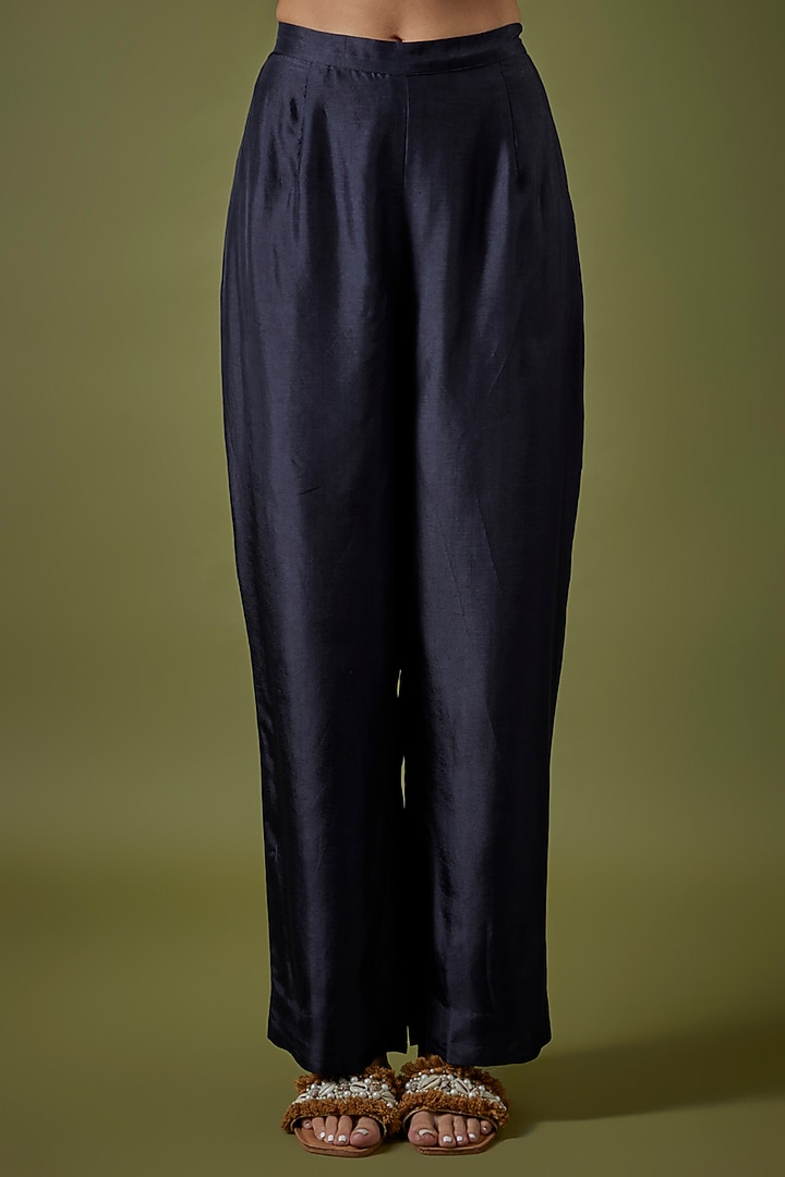 Navy Blue Silk Kurta Set by Sva By Sonam & Paras Modi at Pernia's Pop Up Shop